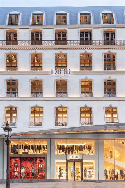 dior champs elysée|christian dior avenue montaigne.